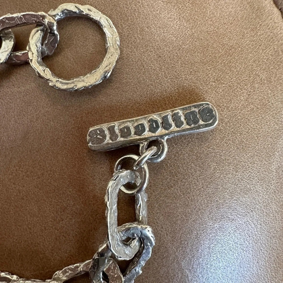 Gorgeous Sterling Silver Vine & Heart Bracelet by Bloodline Design - Picture 4 of 7